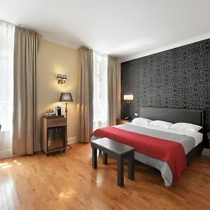 Bonaparte Hotel